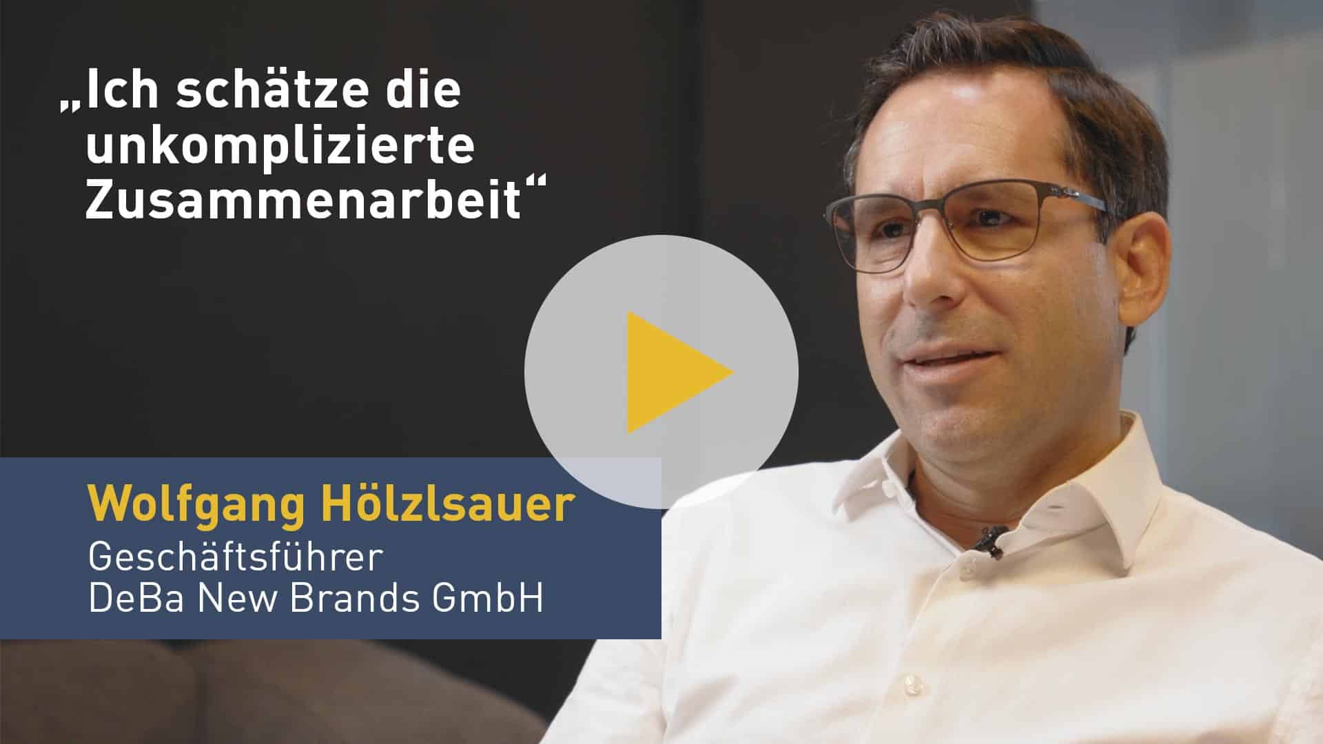 Videovorschau: Wolfgang Hölzlsauer, Geschäftsführer DeBa New Brands GmbH, über die Zusammenarbeit mit Freudebringer